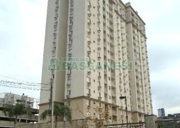 Apartamento com 53m², 2 dormitórios, 1 vaga, no bairro Lourdes em Caxias do Sul para Comprar