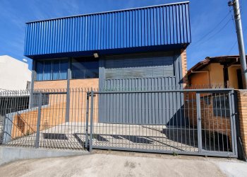 Pavilhão com 300m², no bairro Centenário em Caxias do Sul para Alugar