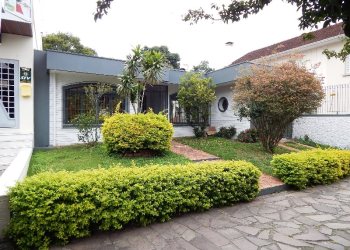 Casa com 190m², 3 dormitórios, 1 vaga, no bairro São Pelegrino em Caxias do Sul para Comprar