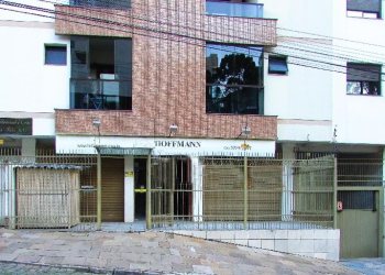 Loja com 350m², 1 vaga, no bairro Lourdes em Caxias do Sul para Alugar