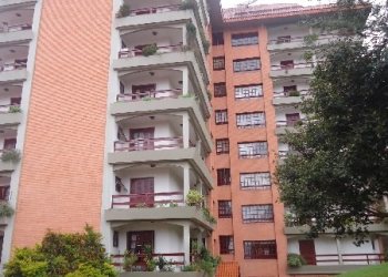 Apartamento com 190m², 3 dormitórios, 2 vagas, no bairro Madureira em Caxias do Sul para Alugar