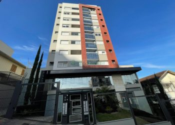 Apto Mobiliado com 85m², 2 dormitórios, 2 vagas, no bairro Panazzolo em Caxias do Sul para Comprar