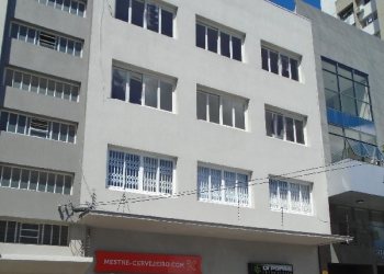 Apartamento com 70m², 2 dormitórios, no bairro São Pelegrino em Caxias do Sul para Comprar