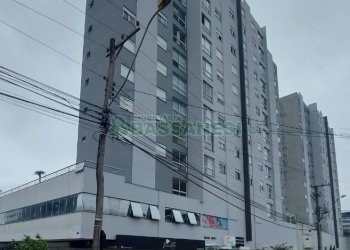 Sala Mobiliada com 97m², no bairro Panazzolo em Caxias do Sul para Comprar