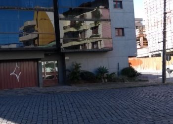 Apartamento com 192m², 3 dormitórios, 1 vaga, no bairro Pio X em Caxias do Sul para Comprar
