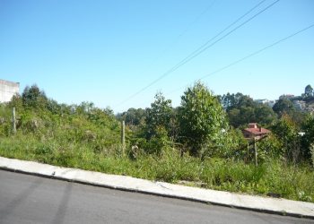 Terreno, no bairro Cinqüentenário em Caxias do Sul para Comprar