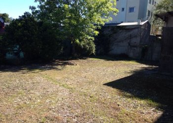 Terreno com 676m², no bairro Salgado Filho em Caxias do Sul para Comprar