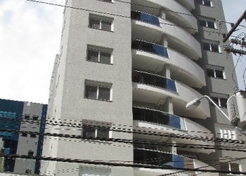 Apartamento com 73m², 2 dormitórios, 1 vaga, no bairro São Pelegrino em Caxias do Sul para Alugar