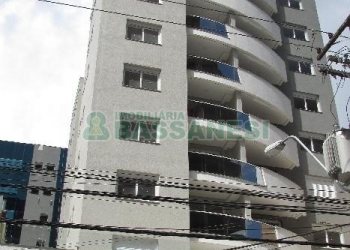 Apartamento com 76m², 2 dormitórios, 1 vaga, no bairro São Pelegrino em Caxias do Sul para Alugar
