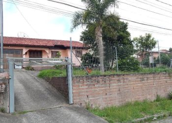 Casa com 123m², 3 dormitórios, no bairro Diamantino em Caxias do Sul para Comprar