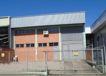 Pavilhão com 306m², no bairro Sanvitto em Caxias do Sul para Alugar