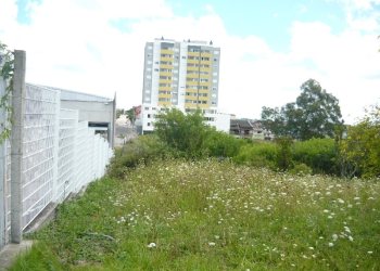 Terreno com 16680m², no bairro Santa Lúcia em Caxias do Sul para Comprar