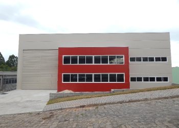 Pavilhão com 570m², no bairro Cidade Nova em Caxias do Sul para Alugar