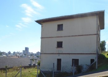 Apartamento com 70m², 3 dormitórios, no bairro Kayser em Caxias do Sul para Alugar