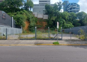 Terreno com 1100m², no bairro Lourdes em Caxias do Sul para Alugar