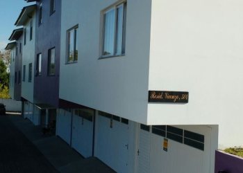 Sobrado com 85m², 2 dormitórios, 1 vaga, no bairro Paiquere em Caxias do Sul para Comprar
