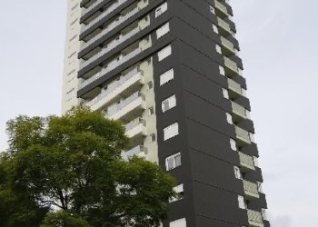 Apartamento com 176m², 3 dormitórios, 2 vagas, no bairro Madureira em Caxias do Sul para Comprar