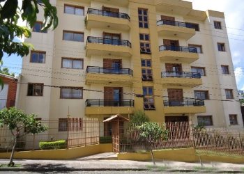 Apartamento com 115m², 3 dormitórios, 1 vaga, no bairro Pio X em Caxias do Sul para Comprar