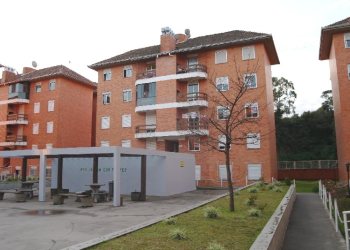 Apartamento com 70m², 2 dormitórios, 1 vaga, no bairro Universitário em Caxias do Sul para Comprar