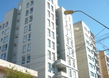 Cobertura com 225m², 3 dormitórios, 2 vagas, no bairro Centro em Caxias do Sul para Comprar