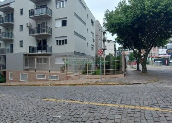 Apartamento com 84m², 2 dormitórios, 2 vagas, no bairro Madureira em Caxias do Sul para Alugar