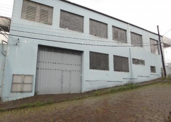 Pavilhão com 180m², no bairro Sagrada Família em Caxias do Sul para Alugar