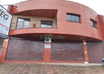 Loja com 616m², no bairro Cinqüentenário em Caxias do Sul para Comprar
