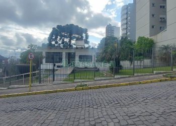 Casa Comercial com 150m², no bairro Madureira em Caxias do Sul para Alugar