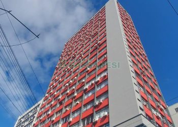 Sala com 450m², no bairro Centro em Caxias do Sul para Alugar