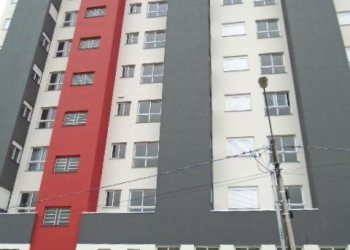 Apartamento com 43m², 2 dormitórios, 1 vaga, no bairro Desvio Rizzo em Caxias do Sul para Alugar ou Comprar