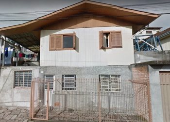 Casa com 140m², 3 dormitórios, 1 vaga, no bairro Marechal Floriano em Caxias do Sul para Comprar