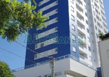 Apartamento com 58m², 2 dormitórios, 1 vaga, no bairro São Pelegrino em Caxias do Sul para Alugar