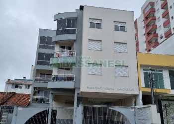 Apartamento com 62m², 2 dormitórios, 1 vaga, no bairro Desvio Rizzo em Caxias do Sul para Comprar