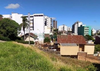 Terreno, no bairro Madureira em Caxias do Sul para Comprar