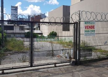 Terreno, no bairro Pio X em Caxias do Sul para Comprar