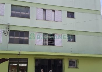 Apartamento com 65m², 2 dormitórios, no bairro Pio X em Caxias do Sul para Comprar