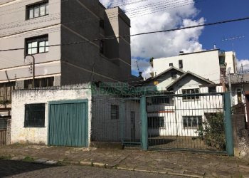 Casa com 170m², 3 dormitórios, 1 vaga, no bairro Cristo Redentor em Caxias do Sul para Comprar