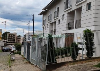 Sobrado com 100m², 2 dormitórios, 2 vagas, no bairro Bela Vista em Caxias do Sul para Comprar