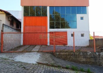 Pavilhão com 350m², no bairro Sanvitto em Caxias do Sul para Alugar