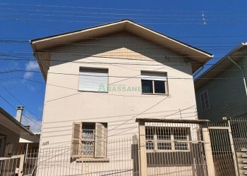 Casa com 100m², 2 dormitórios, no bairro Rio Branco em Caxias do Sul para Alugar
