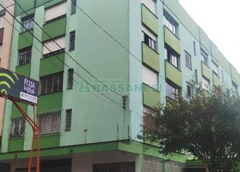 Apto Mobiliado com 70m², 1 dormitório, 1 vaga, no bairro Centro em Caxias do Sul para Alugar