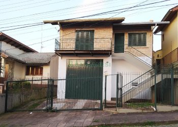 Casa com 195m², 3 dormitórios, 4 vagas, no bairro Santa Catarina em Caxias do Sul para Alugar