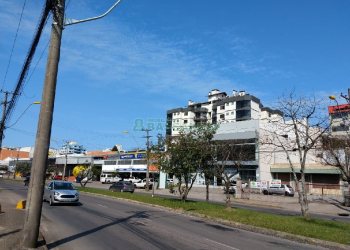 Pavilhão com 660m², no bairro Sagrada Família em Caxias do Sul para Comprar