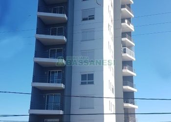 Apartamento com 82m², 2 dormitórios, 2 vagas, no bairro Desvio Rizzo em Caxias do Sul para Comprar