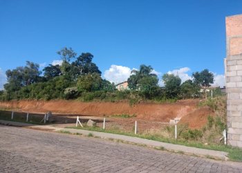 Terreno com 4045m², no bairro Santa Catarina em Caxias do Sul para Comprar