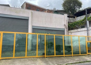 Pavilhão com 140m², no bairro Pioneiro em Caxias do Sul para Alugar