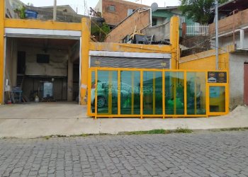 Pavilhão com 140m², no bairro Pioneiro em Caxias do Sul para Alugar