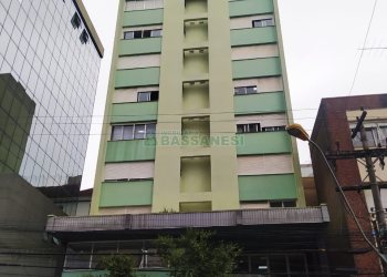 Sala com 25m², no bairro Centro em Caxias do Sul para Comprar