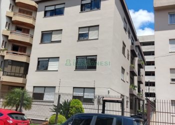 Apartamento com 108m², 3 dormitórios, 2 vagas, no bairro Pio X em Caxias do Sul para Comprar