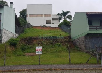 Terreno, no bairro Cinqüentenário em Caxias do Sul para Comprar